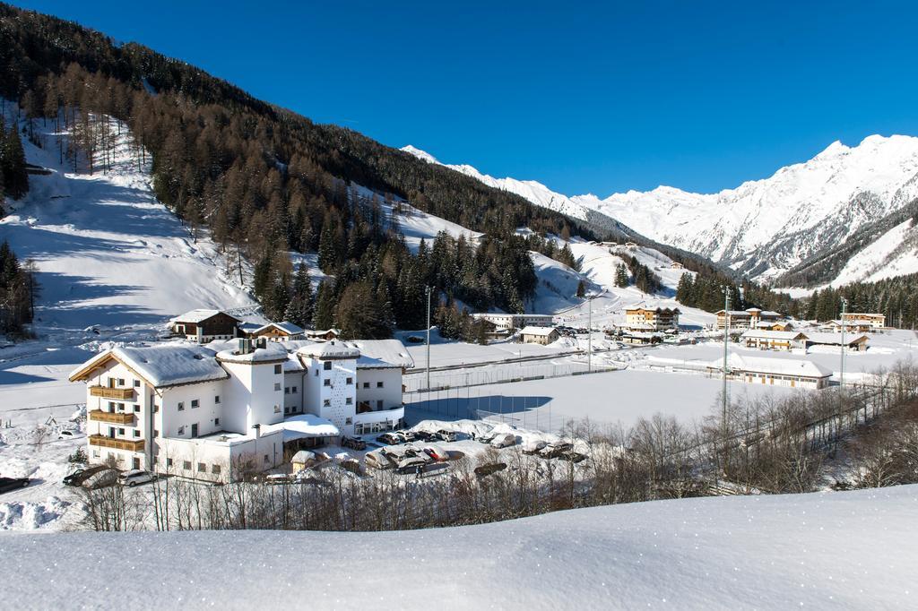 Hotel Alpin Colle Isarco Luaran gambar