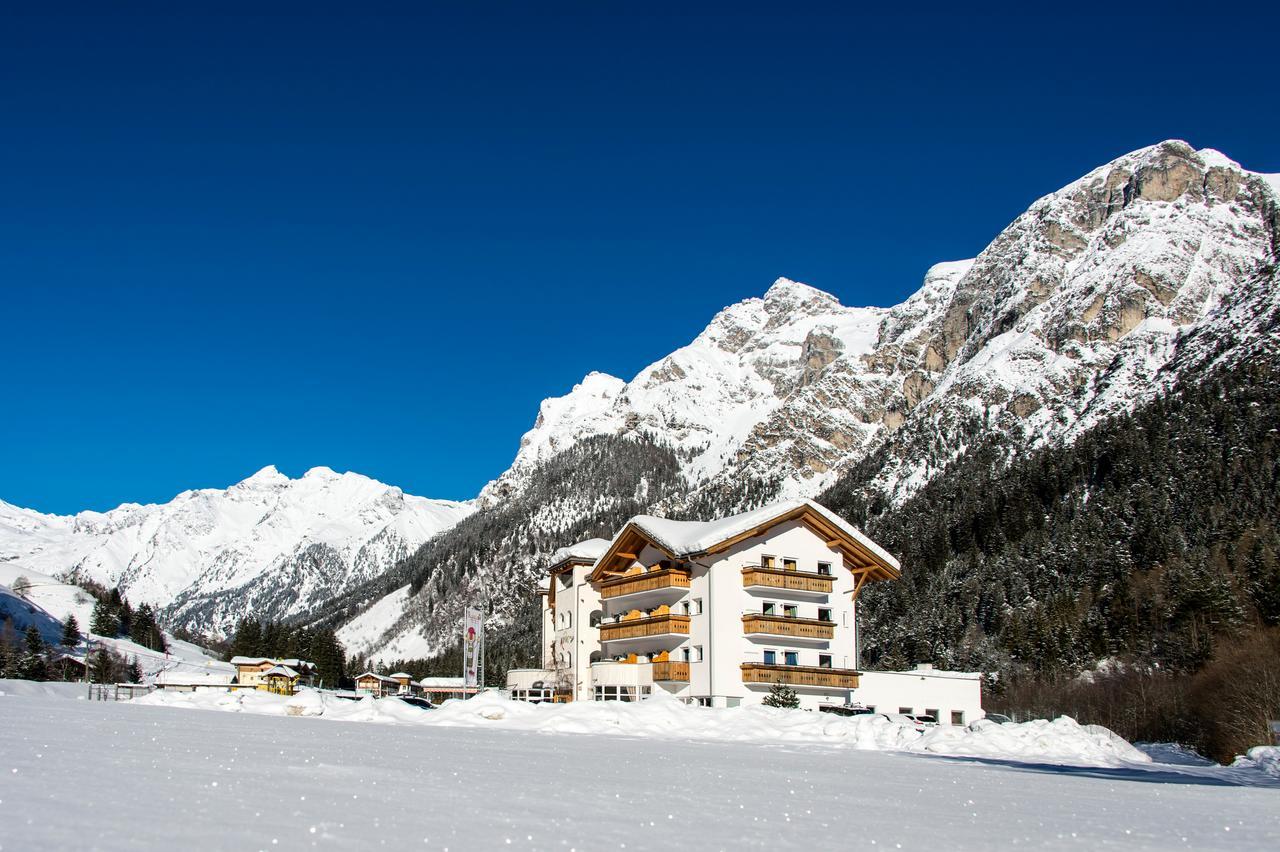 Hotel Alpin Colle Isarco Luaran gambar